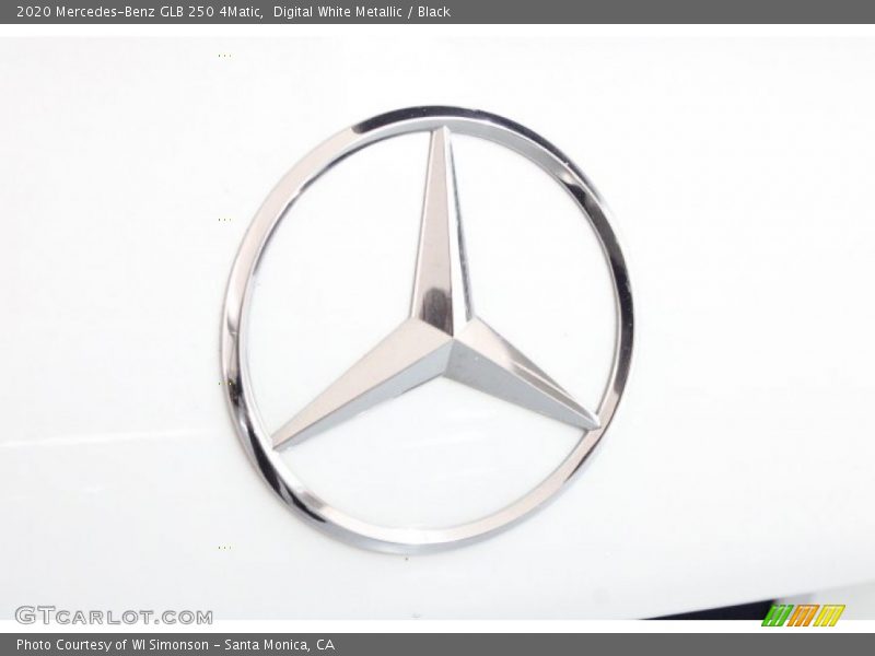 Digital White Metallic / Black 2020 Mercedes-Benz GLB 250 4Matic