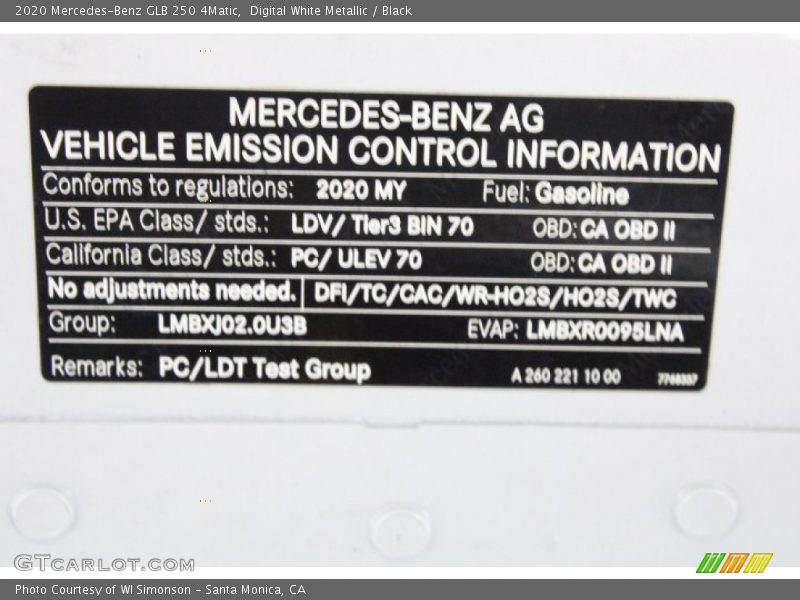 Digital White Metallic / Black 2020 Mercedes-Benz GLB 250 4Matic