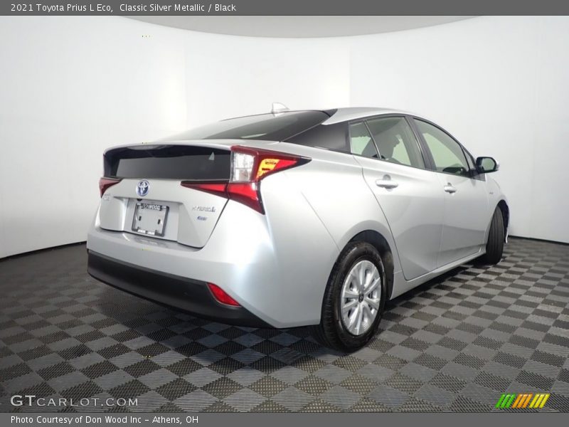 Classic Silver Metallic / Black 2021 Toyota Prius L Eco