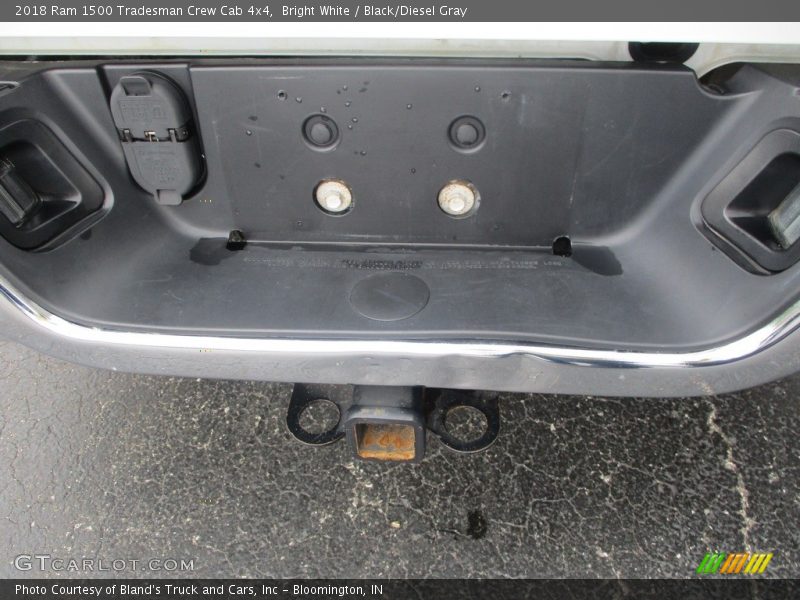 Bright White / Black/Diesel Gray 2018 Ram 1500 Tradesman Crew Cab 4x4