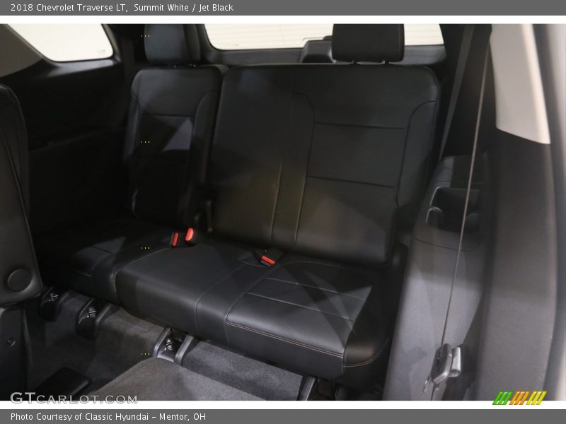Summit White / Jet Black 2018 Chevrolet Traverse LT