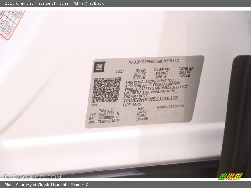 Summit White / Jet Black 2018 Chevrolet Traverse LT