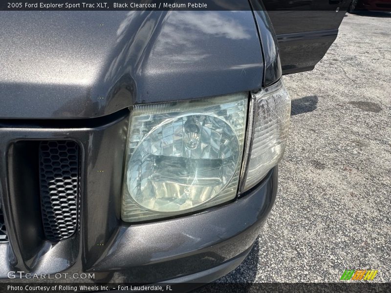 Black Clearcoat / Medium Pebble 2005 Ford Explorer Sport Trac XLT