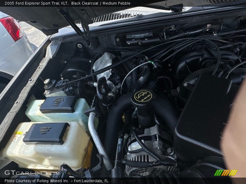 Black Clearcoat / Medium Pebble 2005 Ford Explorer Sport Trac XLT