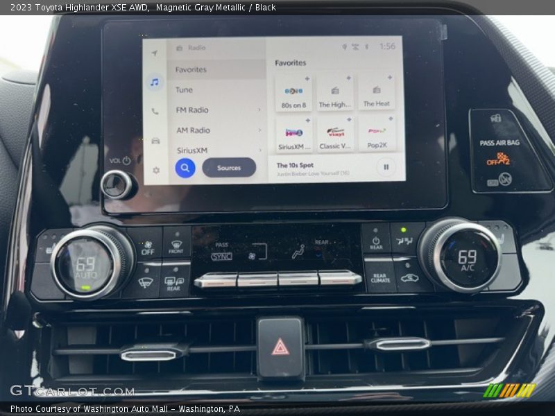 Magnetic Gray Metallic / Black 2023 Toyota Highlander XSE AWD