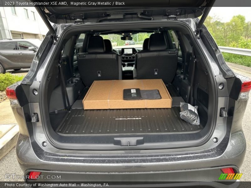 Magnetic Gray Metallic / Black 2023 Toyota Highlander XSE AWD