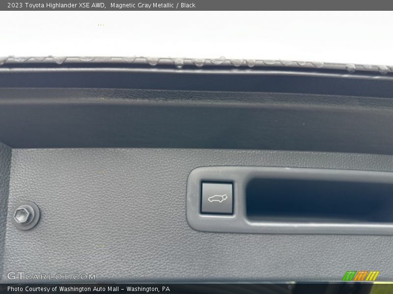 Magnetic Gray Metallic / Black 2023 Toyota Highlander XSE AWD