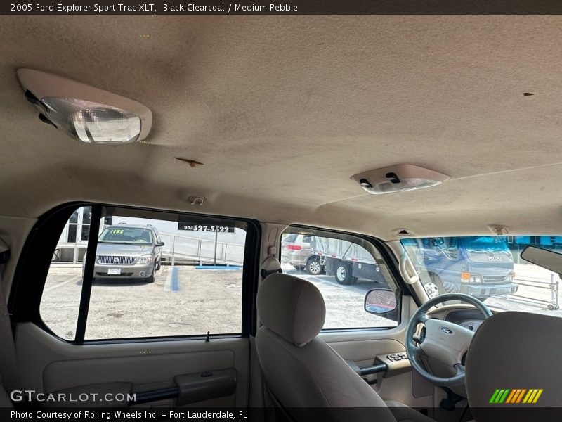Black Clearcoat / Medium Pebble 2005 Ford Explorer Sport Trac XLT