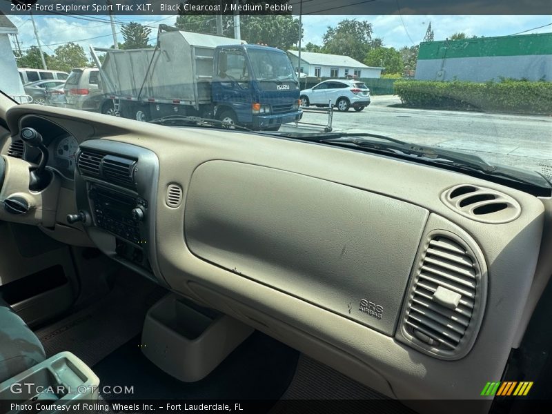 Black Clearcoat / Medium Pebble 2005 Ford Explorer Sport Trac XLT