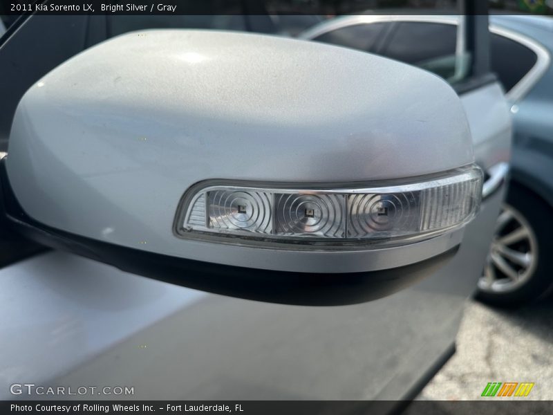 Bright Silver / Gray 2011 Kia Sorento LX