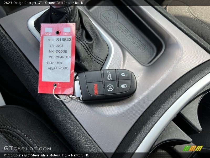 Keys of 2023 Charger GT