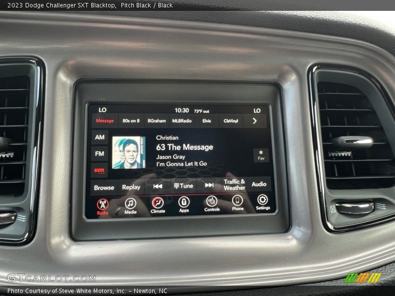 Controls of 2023 Challenger SXT Blacktop