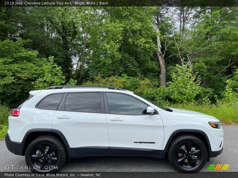  2019 Cherokee Latitude Plus 4x4 Bright White