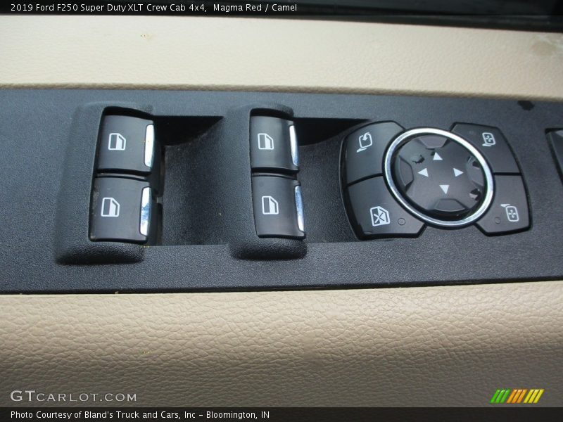 Controls of 2019 F250 Super Duty XLT Crew Cab 4x4