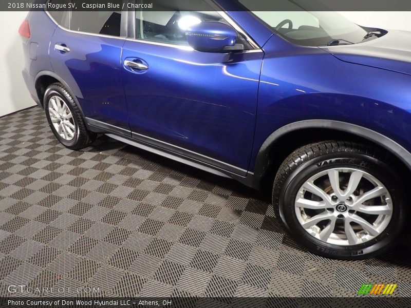Caspian Blue / Charcoal 2018 Nissan Rogue SV