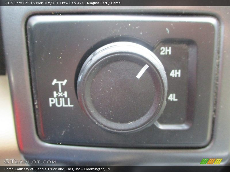 Magma Red / Camel 2019 Ford F250 Super Duty XLT Crew Cab 4x4