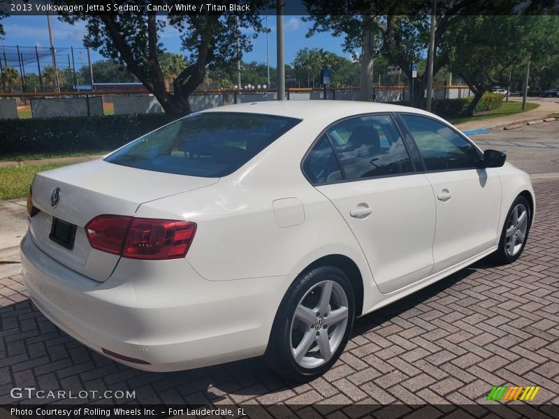 Candy White / Titan Black 2013 Volkswagen Jetta S Sedan