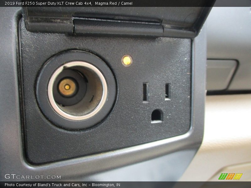 Magma Red / Camel 2019 Ford F250 Super Duty XLT Crew Cab 4x4