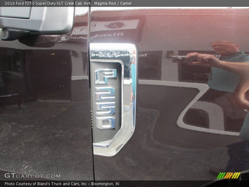 Magma Red / Camel 2019 Ford F250 Super Duty XLT Crew Cab 4x4