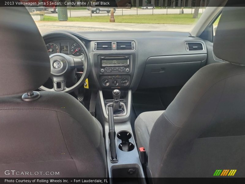 Candy White / Titan Black 2013 Volkswagen Jetta S Sedan