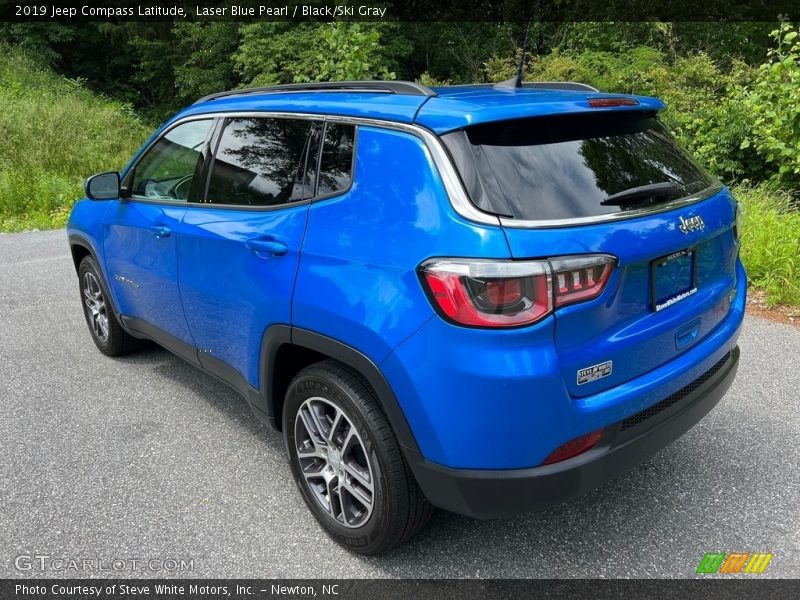 Laser Blue Pearl / Black/Ski Gray 2019 Jeep Compass Latitude