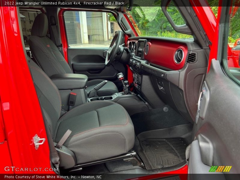 Front Seat of 2022 Wrangler Unlimited Rubicon 4x4