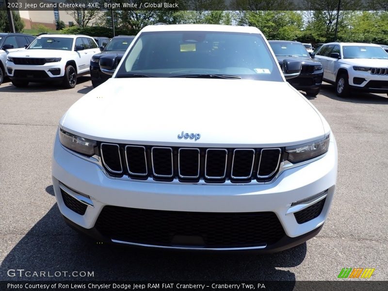 Bright White / Global Black 2023 Jeep Grand Cherokee 4XE