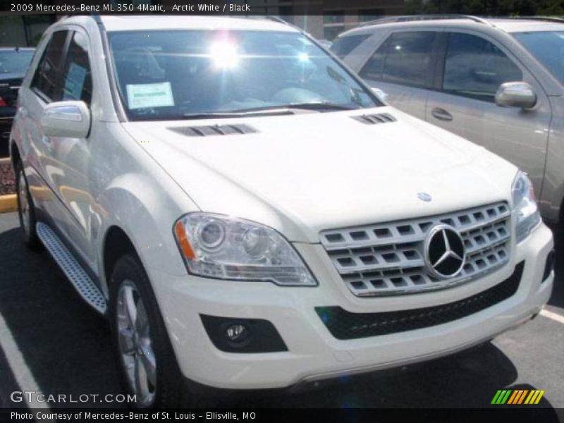 Arctic White / Black 2009 Mercedes-Benz ML 350 4Matic
