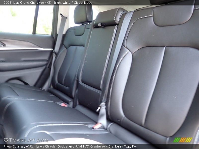 Bright White / Global Black 2023 Jeep Grand Cherokee 4XE