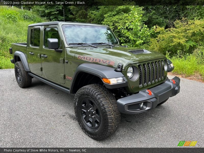 Front 3/4 View of 2023 Gladiator Mojave 4x4