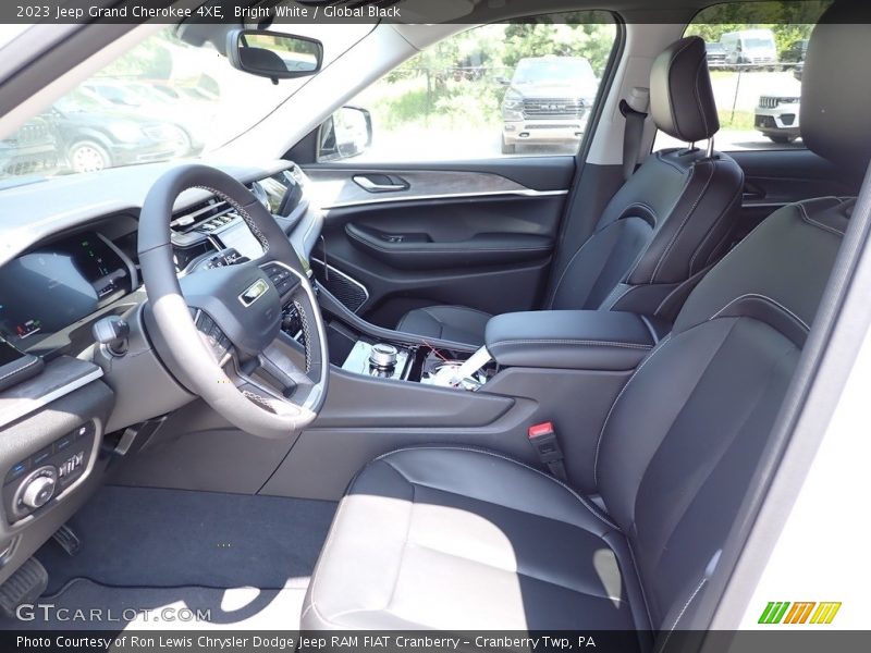 Bright White / Global Black 2023 Jeep Grand Cherokee 4XE