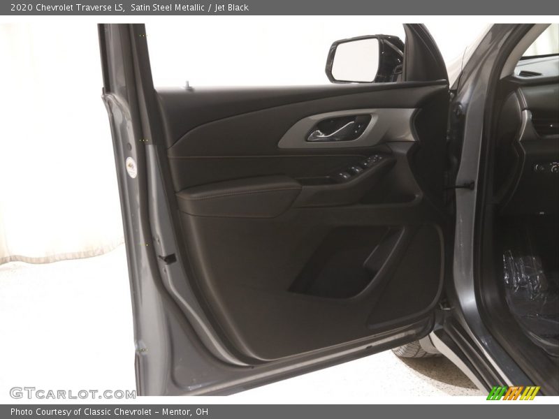 Satin Steel Metallic / Jet Black 2020 Chevrolet Traverse LS