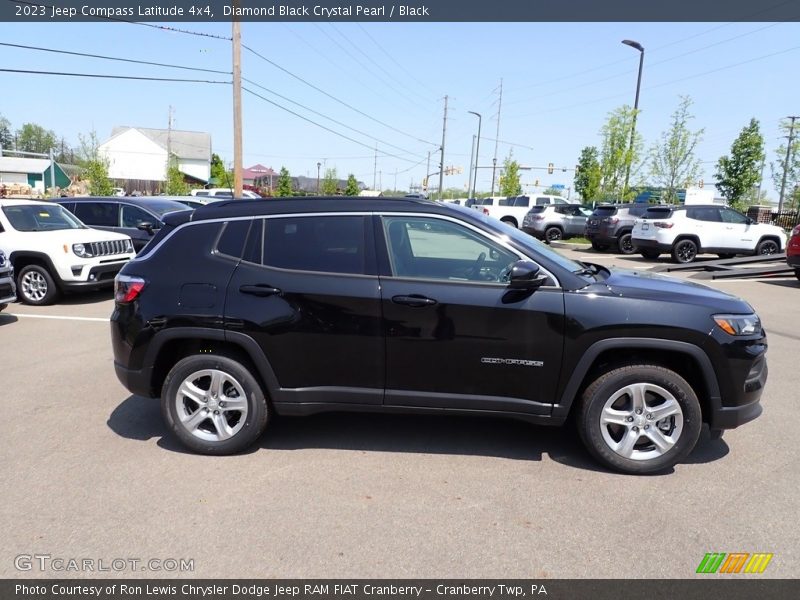 Diamond Black Crystal Pearl / Black 2023 Jeep Compass Latitude 4x4