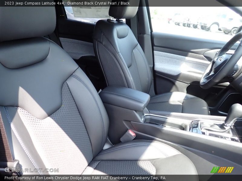 Diamond Black Crystal Pearl / Black 2023 Jeep Compass Latitude 4x4