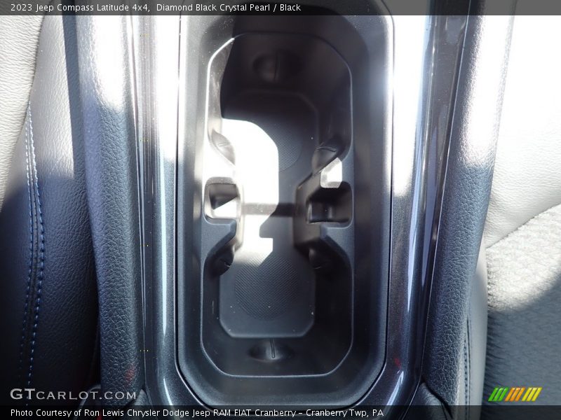 Diamond Black Crystal Pearl / Black 2023 Jeep Compass Latitude 4x4