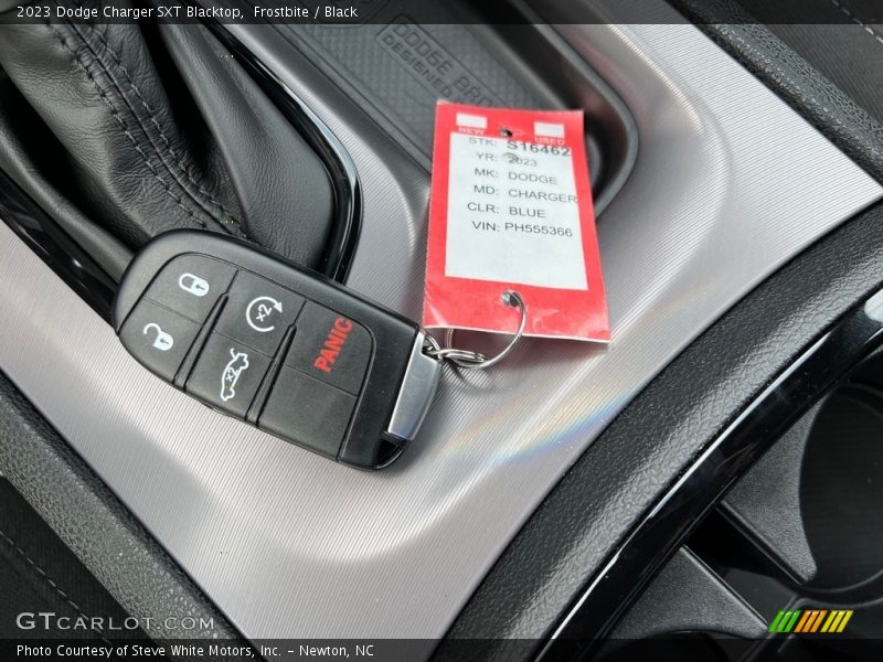 Frostbite / Black 2023 Dodge Charger SXT Blacktop