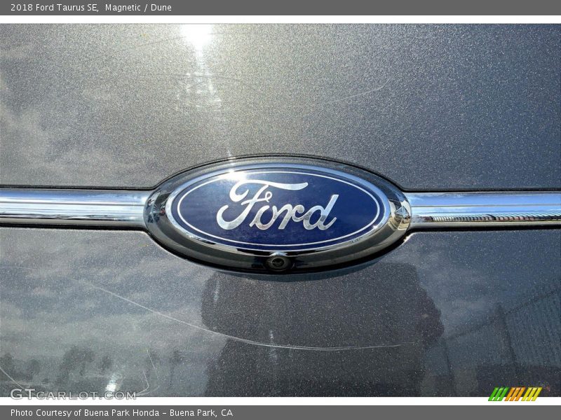 Magnetic / Dune 2018 Ford Taurus SE