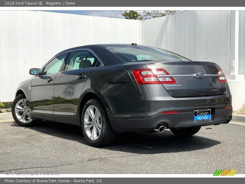 Magnetic / Dune 2018 Ford Taurus SE