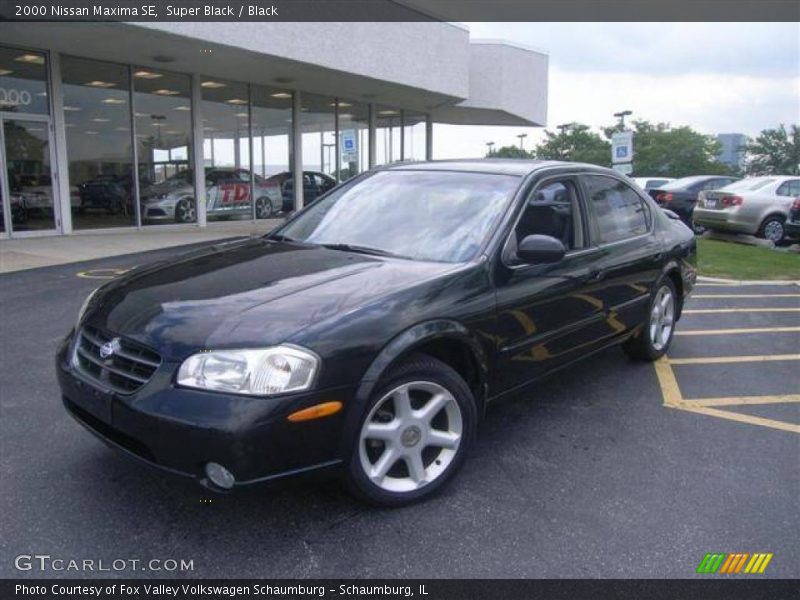 Super Black / Black 2000 Nissan Maxima SE