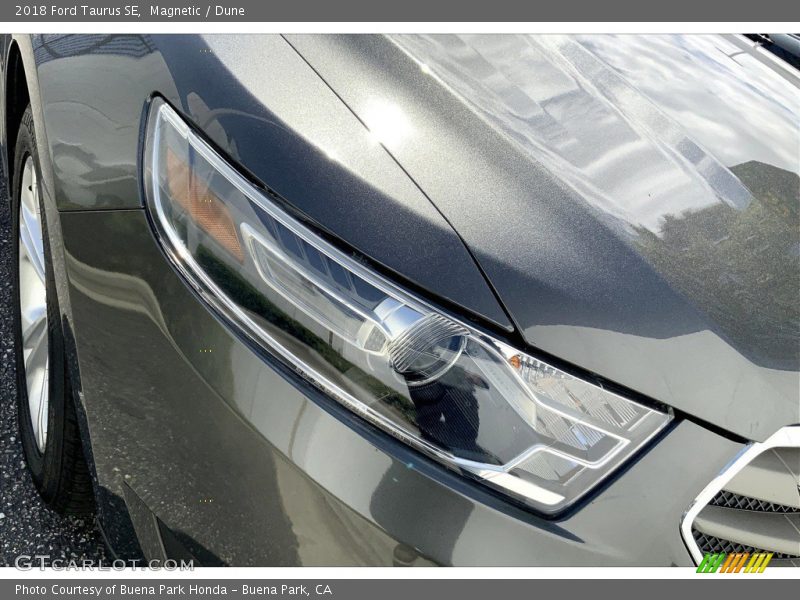 Magnetic / Dune 2018 Ford Taurus SE