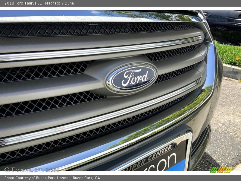 Magnetic / Dune 2018 Ford Taurus SE
