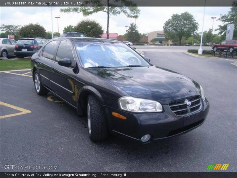 Super Black / Black 2000 Nissan Maxima SE