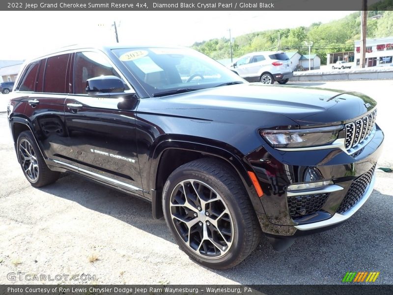 Diamond Black Crystal Pearl / Global Black 2022 Jeep Grand Cherokee Summit Reserve 4x4