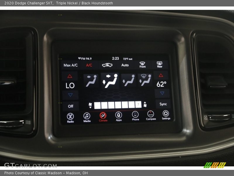 Triple Nickel / Black Houndstooth 2020 Dodge Challenger SXT