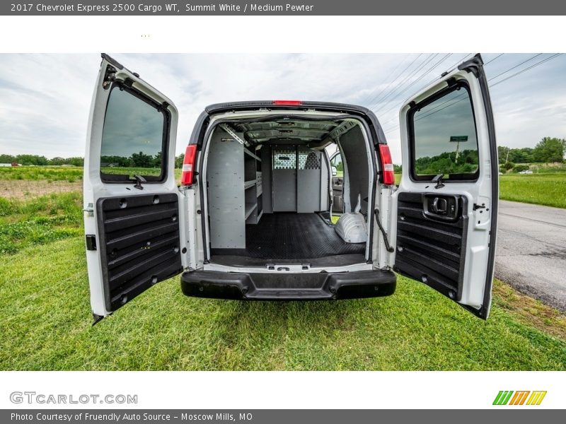 Summit White / Medium Pewter 2017 Chevrolet Express 2500 Cargo WT