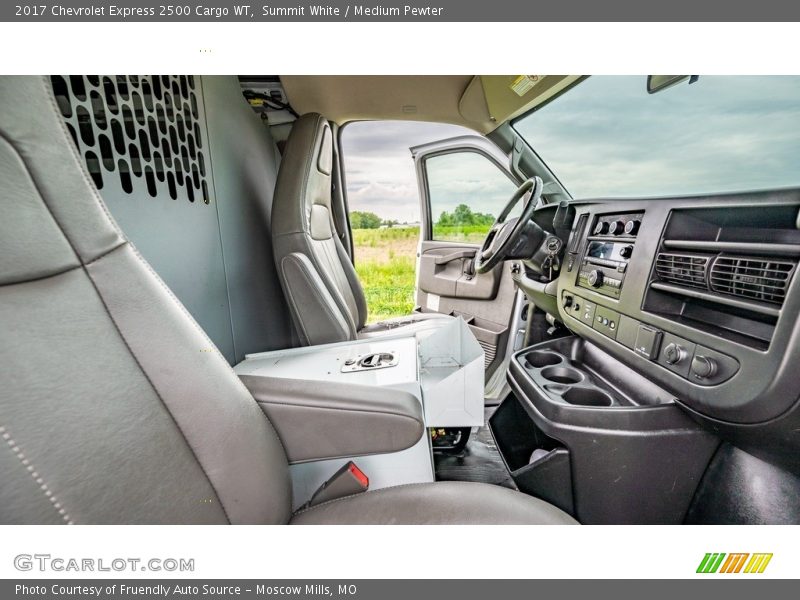 Summit White / Medium Pewter 2017 Chevrolet Express 2500 Cargo WT