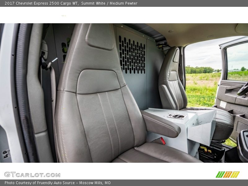 Summit White / Medium Pewter 2017 Chevrolet Express 2500 Cargo WT