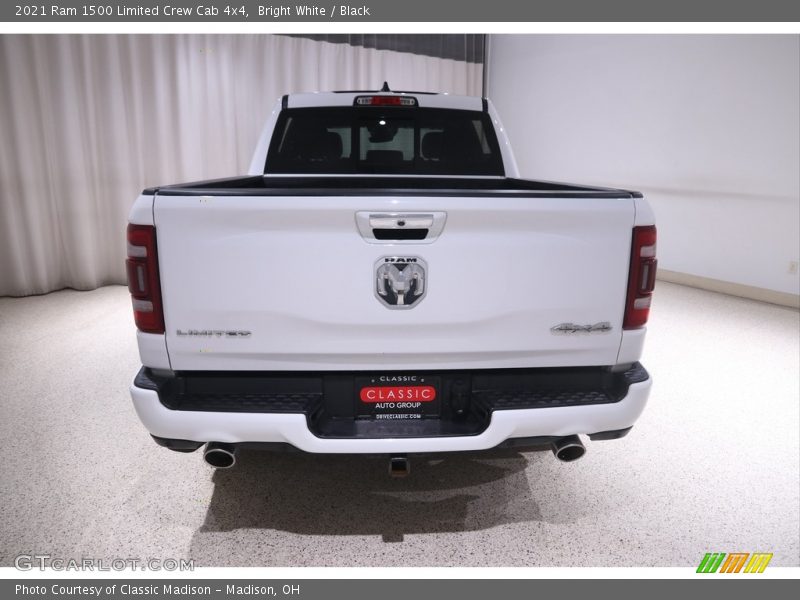 Bright White / Black 2021 Ram 1500 Limited Crew Cab 4x4