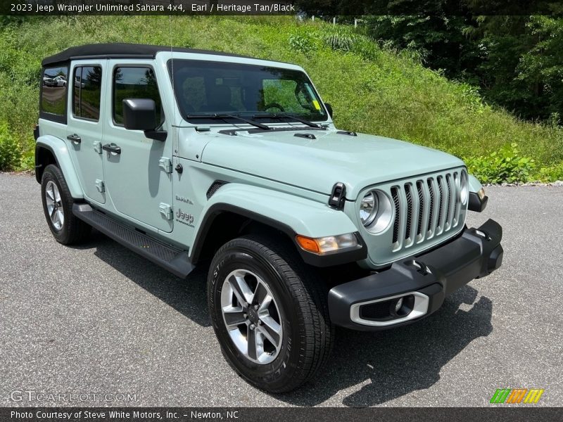 Front 3/4 View of 2023 Wrangler Unlimited Sahara 4x4
