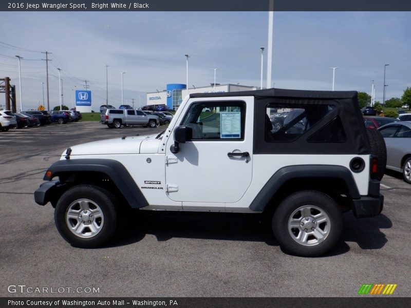 Bright White / Black 2016 Jeep Wrangler Sport